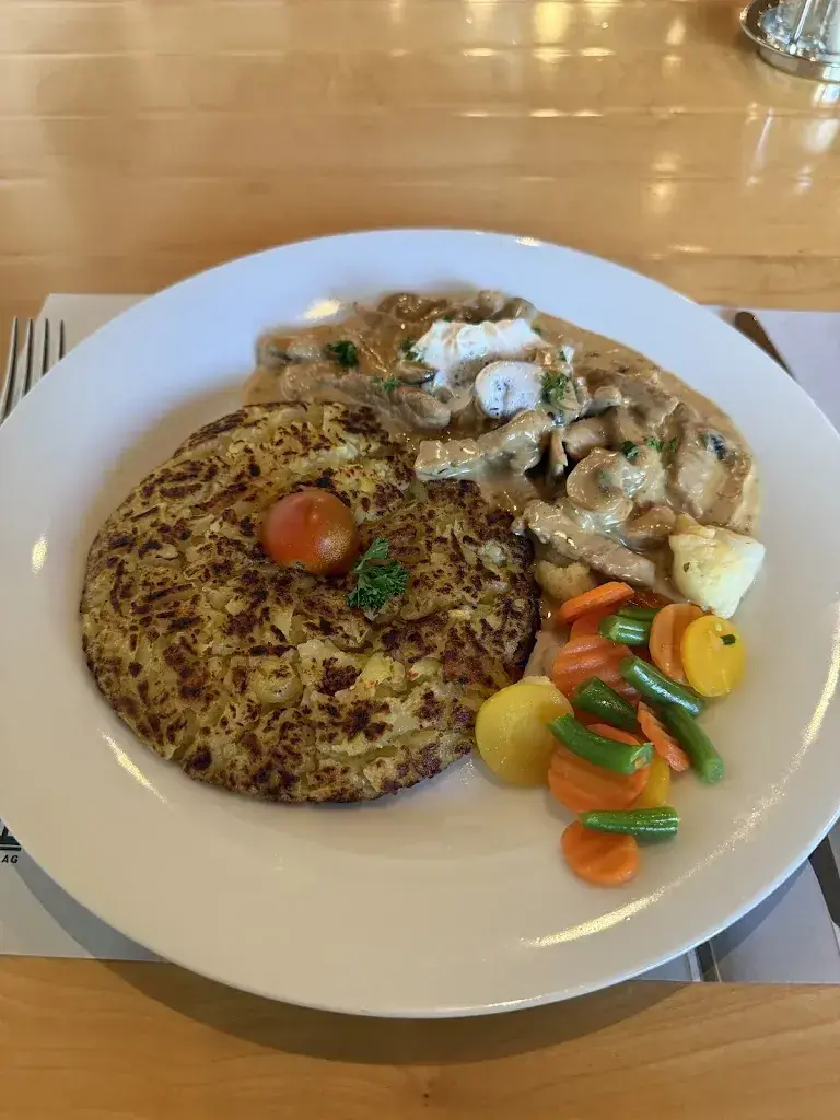 Simeng Xing_Zur alten Taverne_Kloten_review