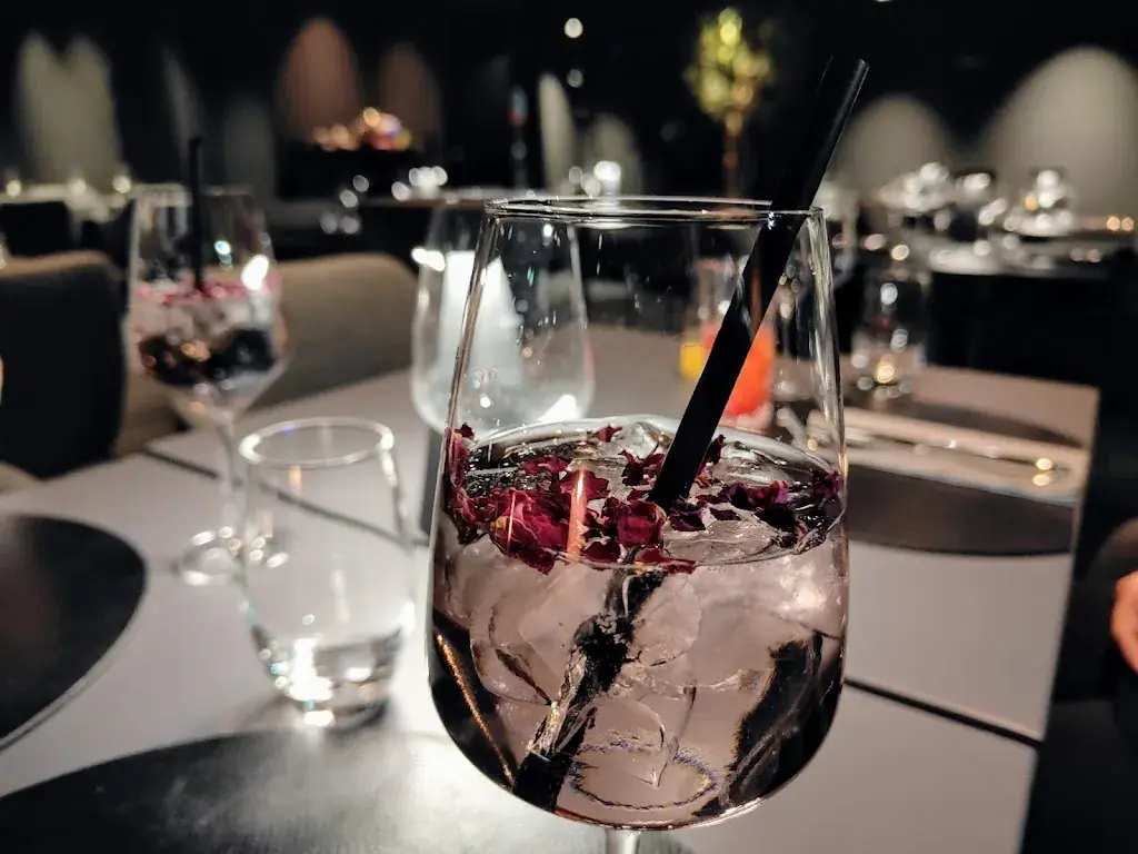 SUPERNOVA_Bern_menu_image_1