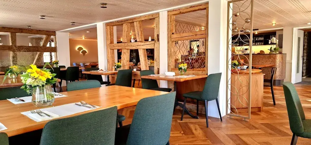 Kreuz Zuzwil restaurant in Zuzwil