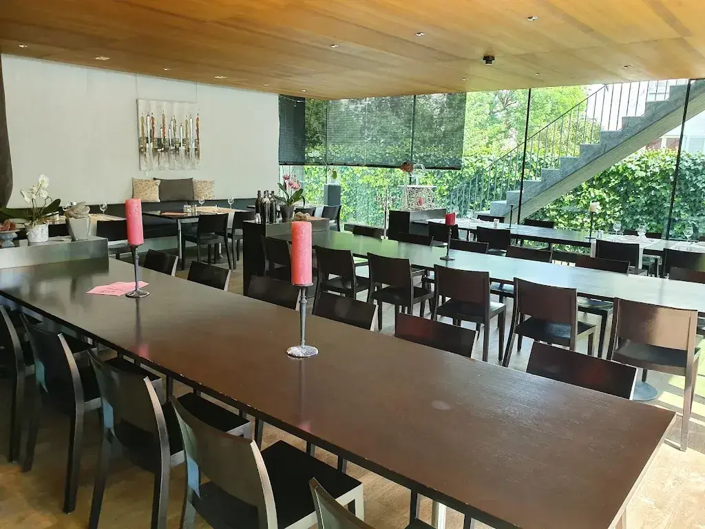 beat shona_Schloss Bümpliz_Bern_review