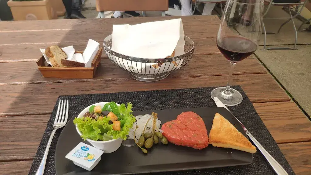 Peter Nazarov_Wirtschaft zum Schlössli-Haggen_St. Gallen_review