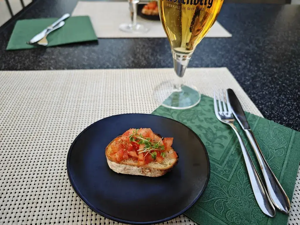 Mengshu Tang_Acqua- Mediterranes - Restaurant_Germany_review