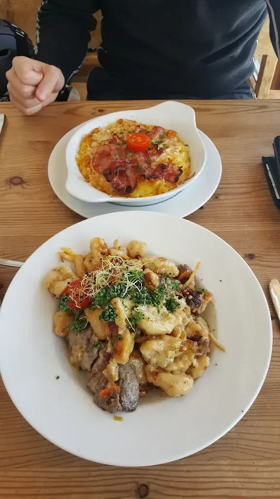 Leyla Annaheim_Alp Nova_Vaz/Obervaz_review