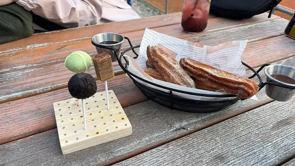 Menu_TENNISHÜSLI_Vaz/Obervaz_image_9