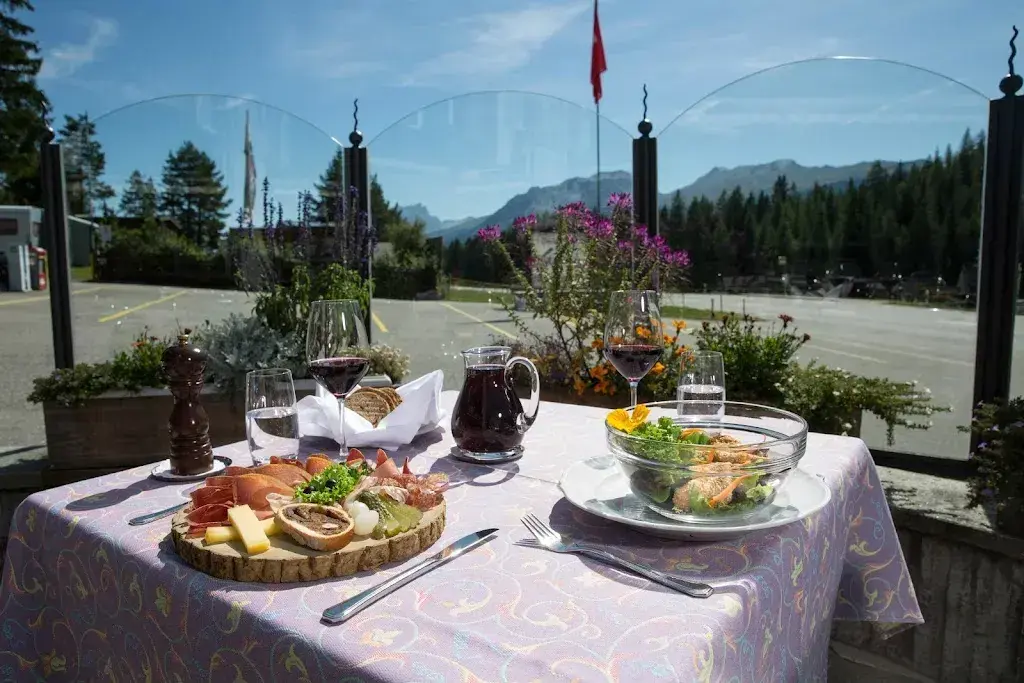 Restaurant St. Cassian_bei Lantsch/Lenz_slider_image_2