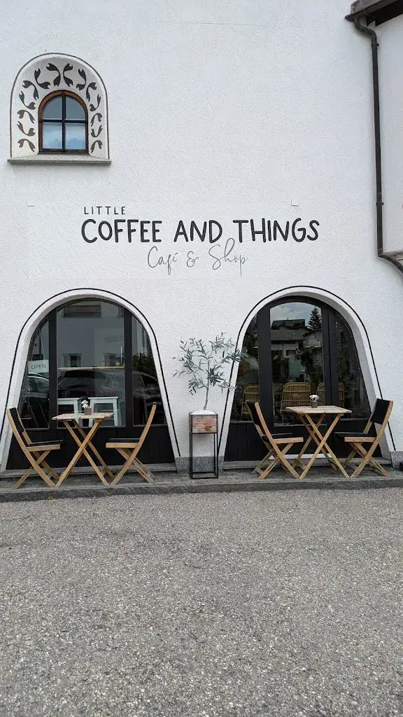 Myriam Redmond_Little Coffee & Things_Lantsch/Lenz_review