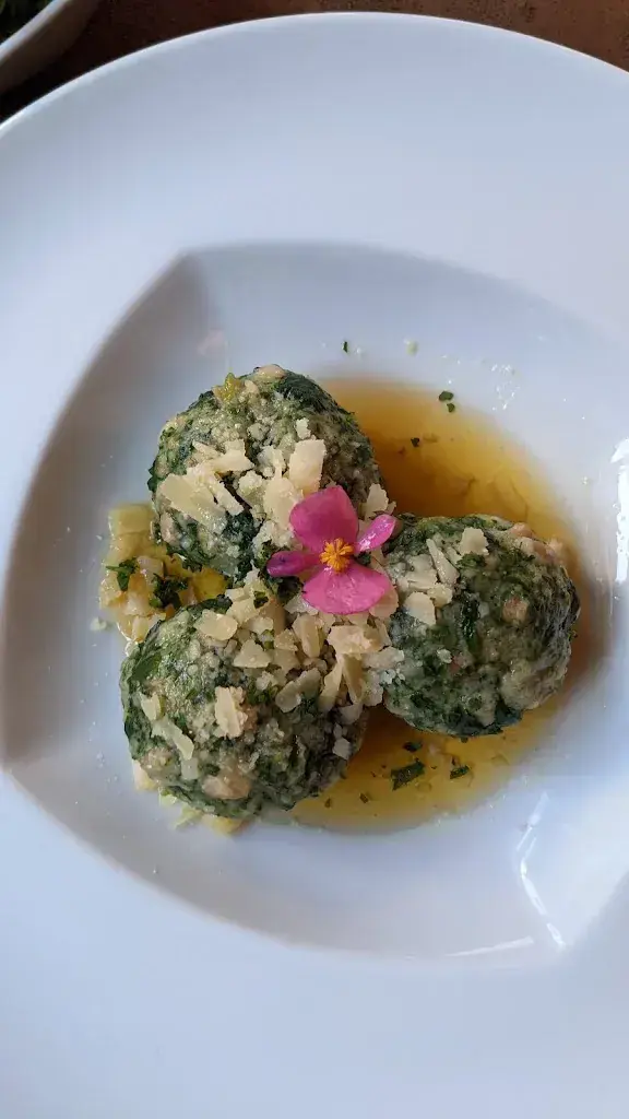 Matthias Meyer_Hotel & Restaurant La Tgoma_Lantsch/Lenz_reseña