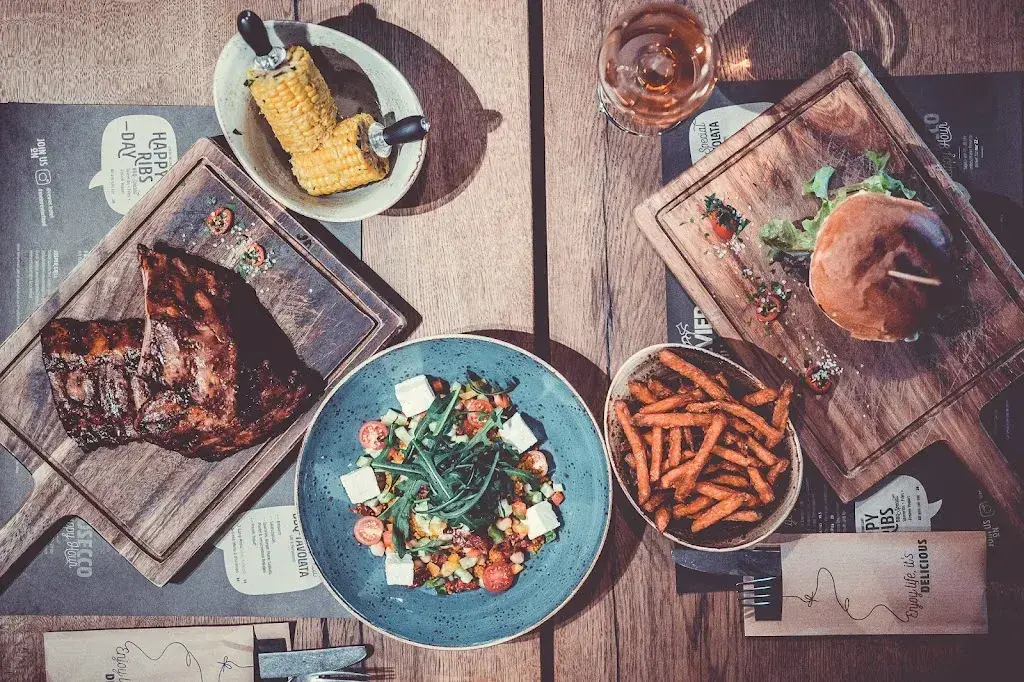 Revier Bar & Grill Lenzerheide_Lenzerheide_slider_image_3