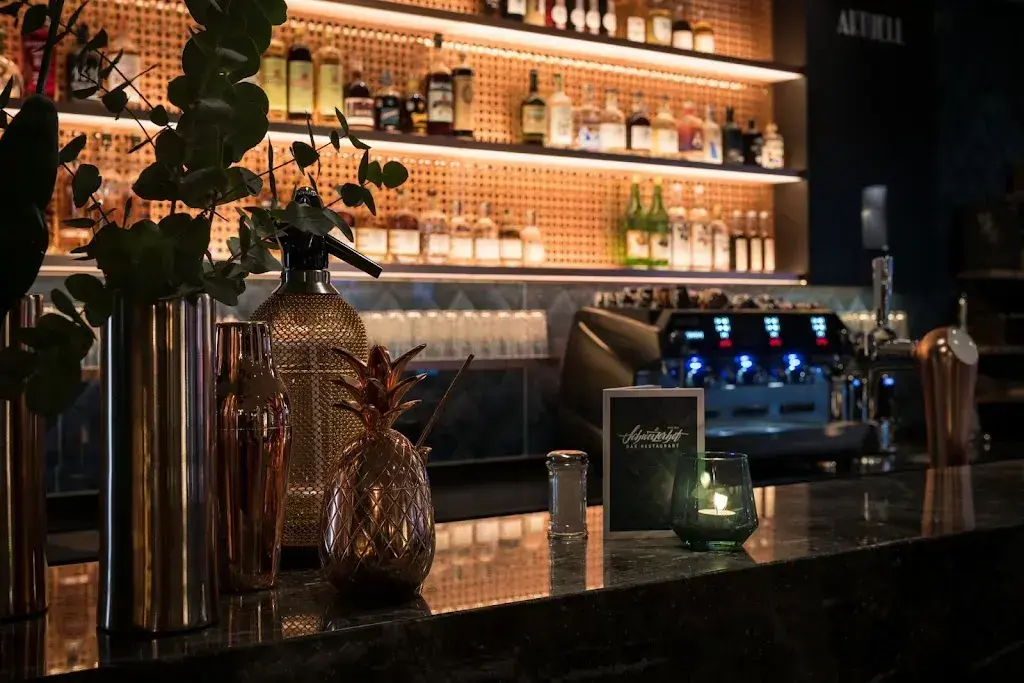 Café | Bar Schweizerhof restaurante en Lenzerheide