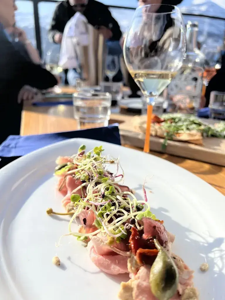 Juliana Longoria_Berggasthaus Crest'ota_Lenzerheide_review