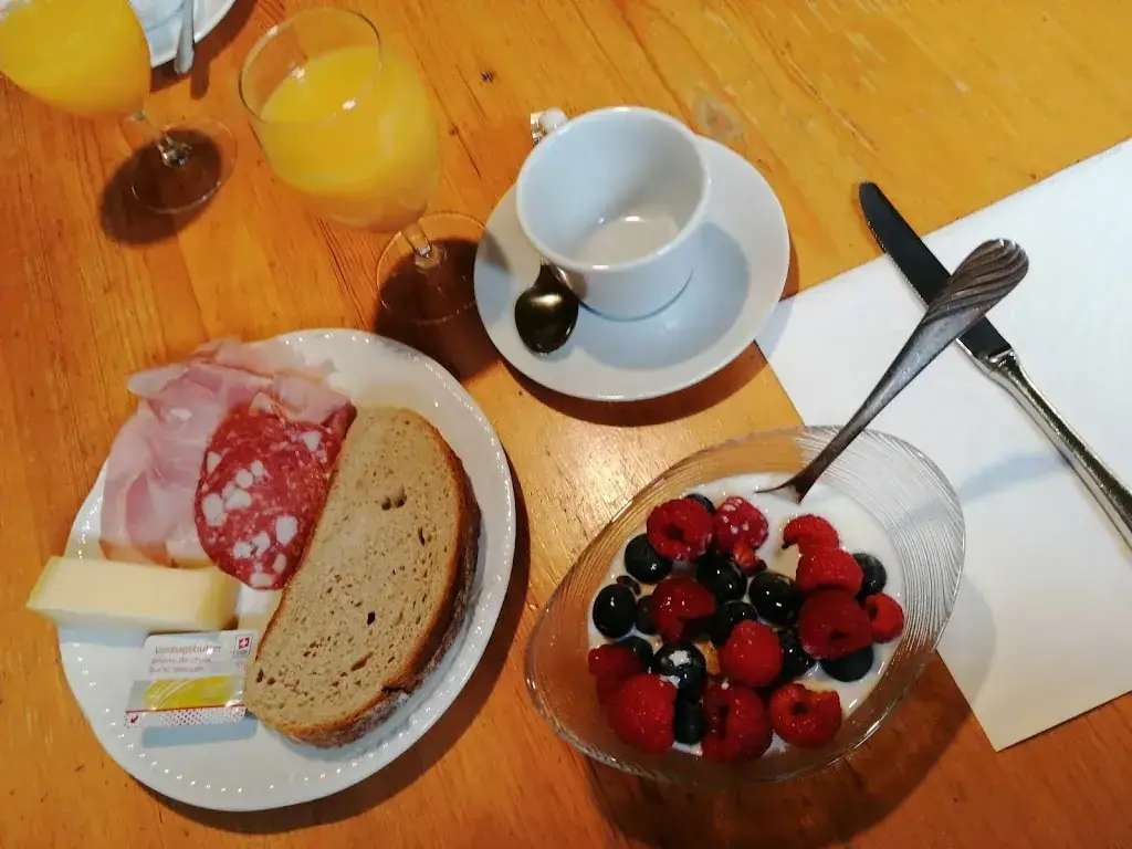 Menu_Gasthaus Post_Surava_image_9