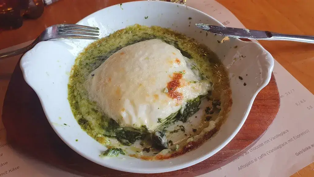 lampun1_Restaurant STAI_Obersaxen_review