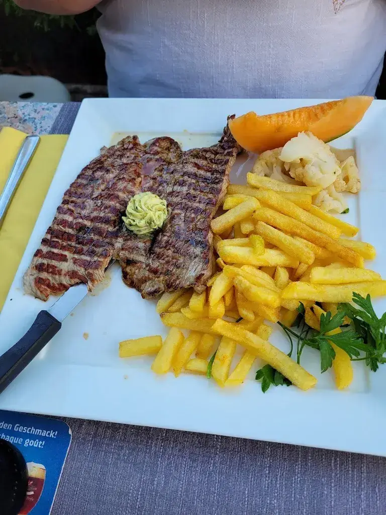 Nittaya Hatteechat_Zur Frohen Aussicht - Biergarten und Spielplatz_Zollikofen_review