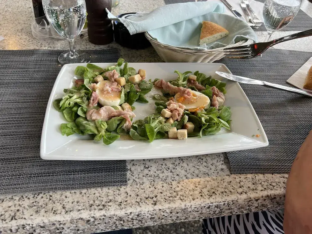 Hansruedi Schmid_Zur Frohen Aussicht - Biergarten und Spielplatz_Zollikofen_review