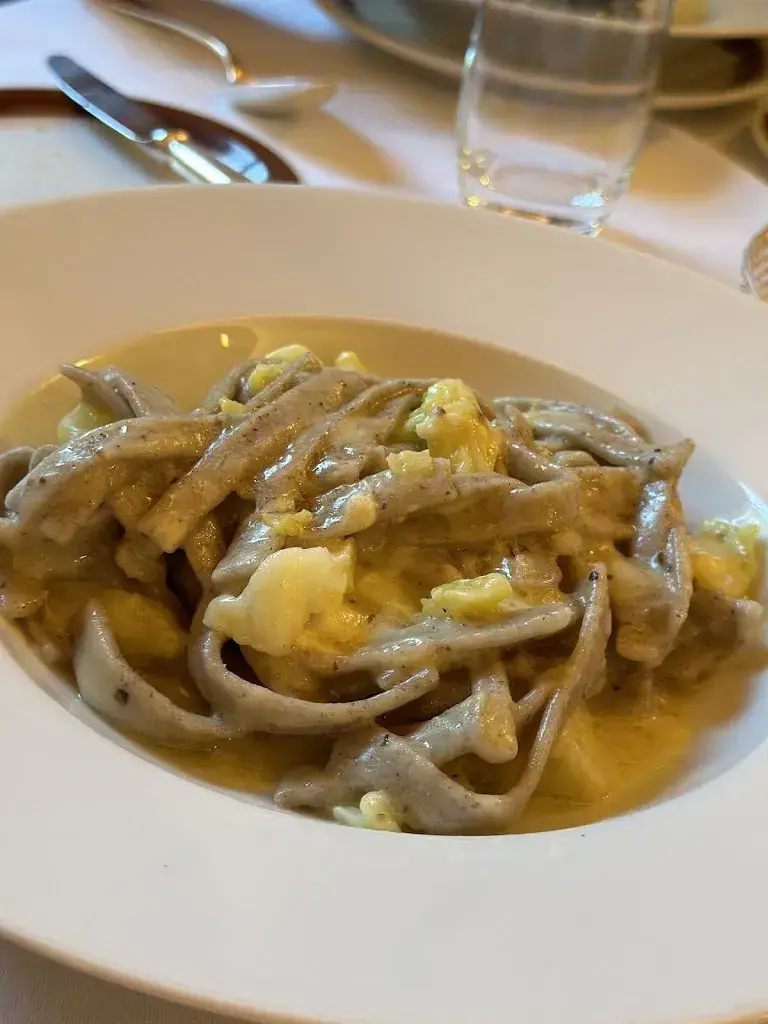 Restaurant Post_Surses_slider_image_3