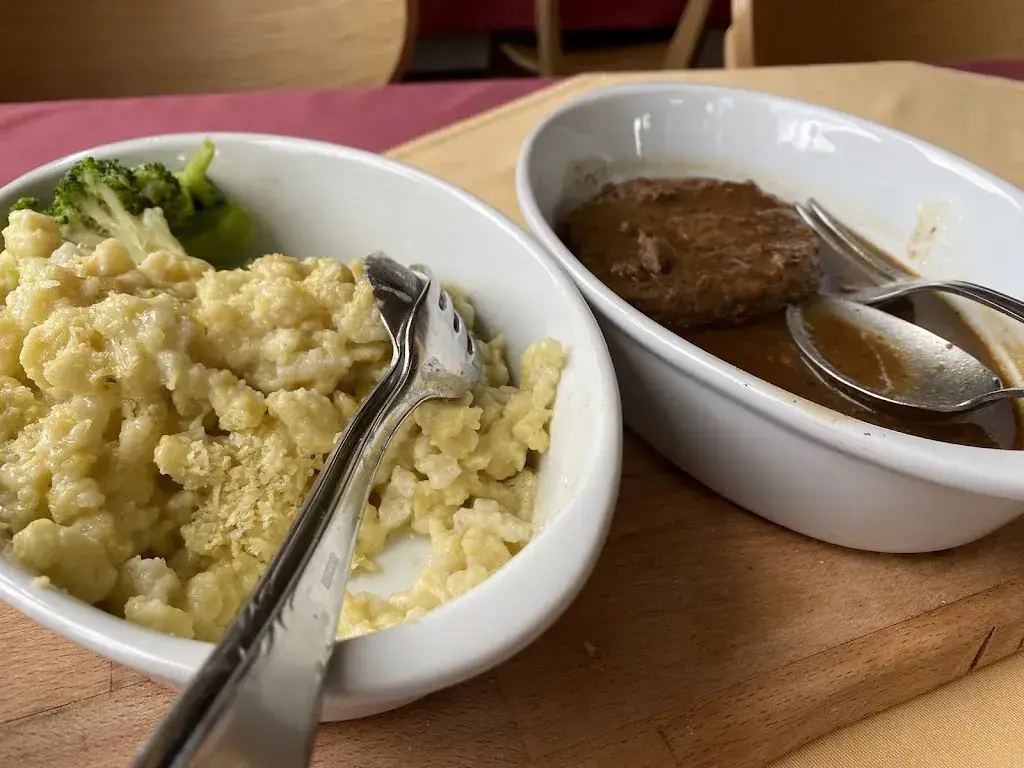 Beni Zweifel_Restaurant Schmid_Latsch GR_review