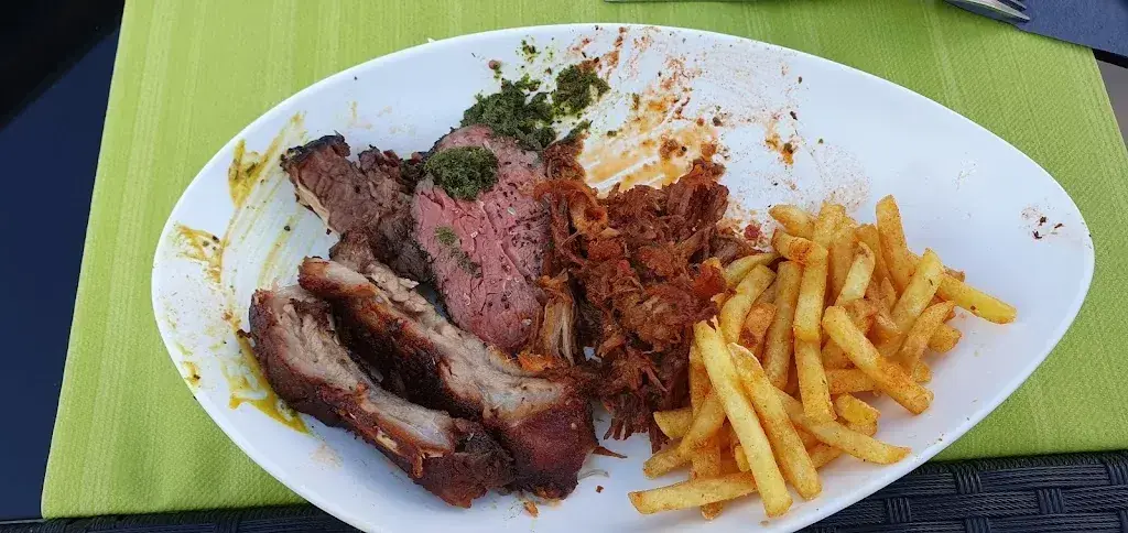 Pili Overney_BBQ Lounge La Posina_Bergün/Bravuogn_review