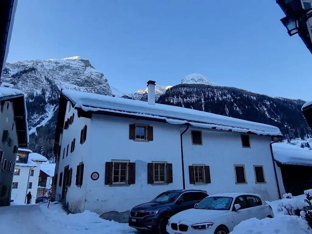 Schlittenvermietung Preda Onlinebuchung: Schlittel-Bahnorama.ch_Preda_slider_image_3