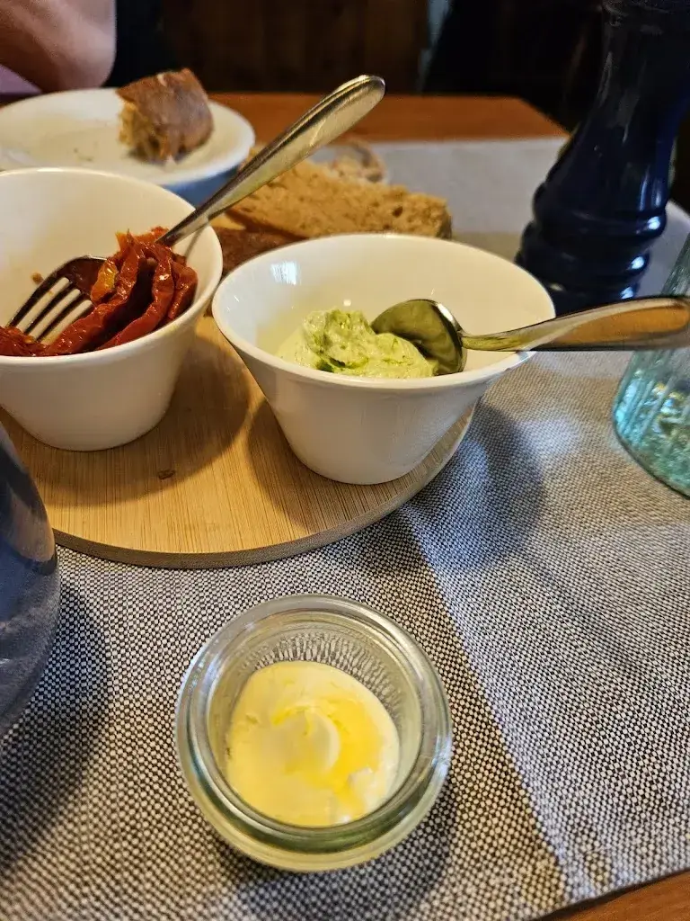 Menü_Restaurant Hotel Piz Mitgel_Savognin_Bild_2