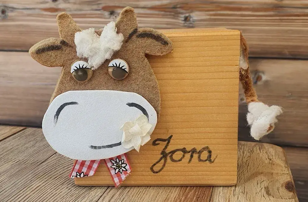 Lucia Kernen_Anita's Alpstübli_Surses_review