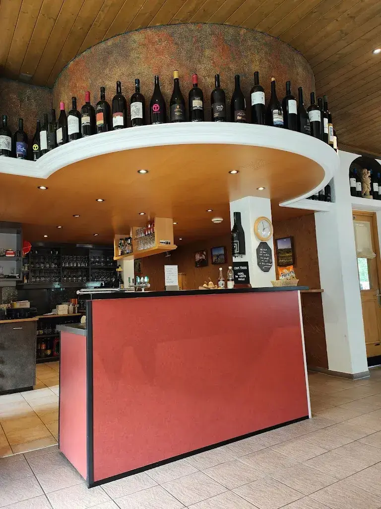 Joël Lehmann_Weine und Delikatessen Unterkalmsteiner Florian_Savognin_recensione