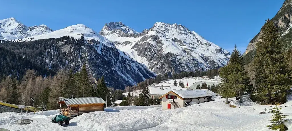 Markus Haas_Eisbar Bergün, Bistro Grappin_Bergün/Bravuogn_Bewertung