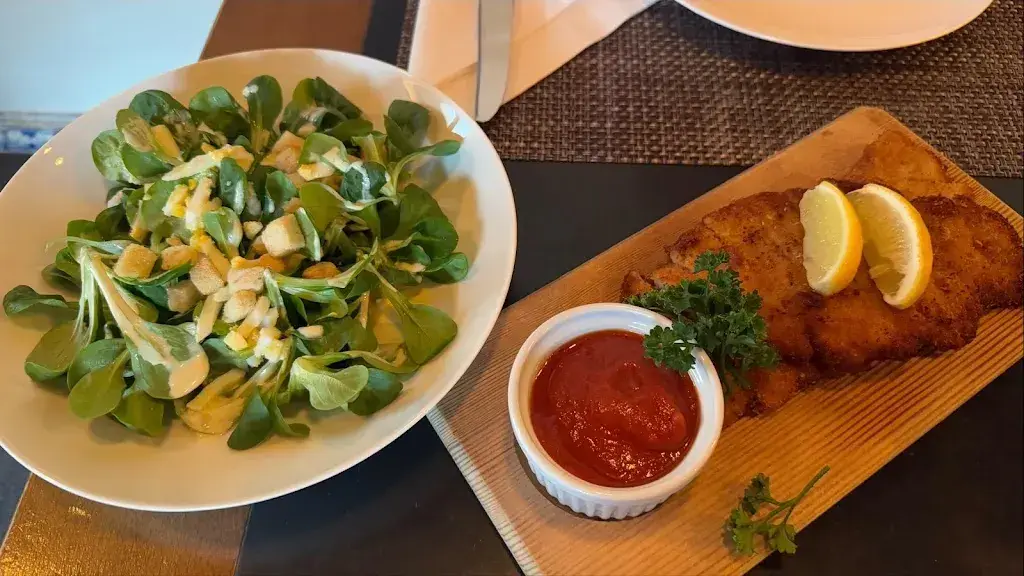 Bernard C_Hotel Weisses Kreuz_Bergün/Bravuogn_review