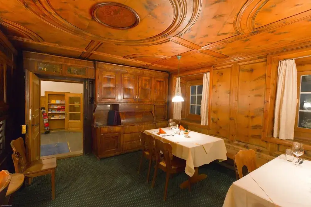 Hotel Weisses Kreuz_Bergün/Bravuogn_slider_image_2