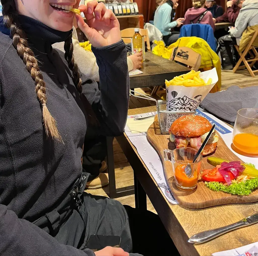 Candela Barrera_Restaurant Bahnmuseum Albula_Bergün/Bravuogn_review