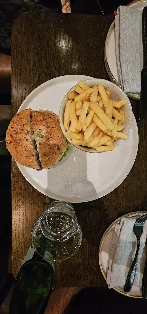 Mohamed Al kooheji_JODY'S Restaurant & Bar_Davos Platz_review