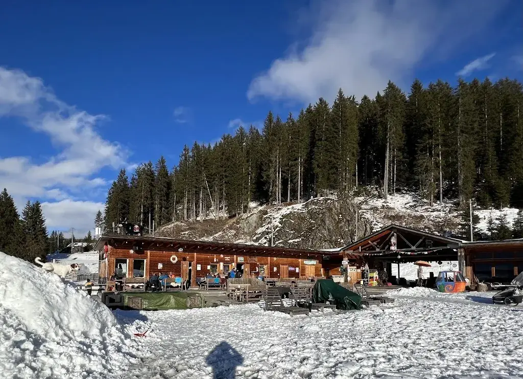 Hollis Hope_Bachi's Strandbad Davos_Davos_review