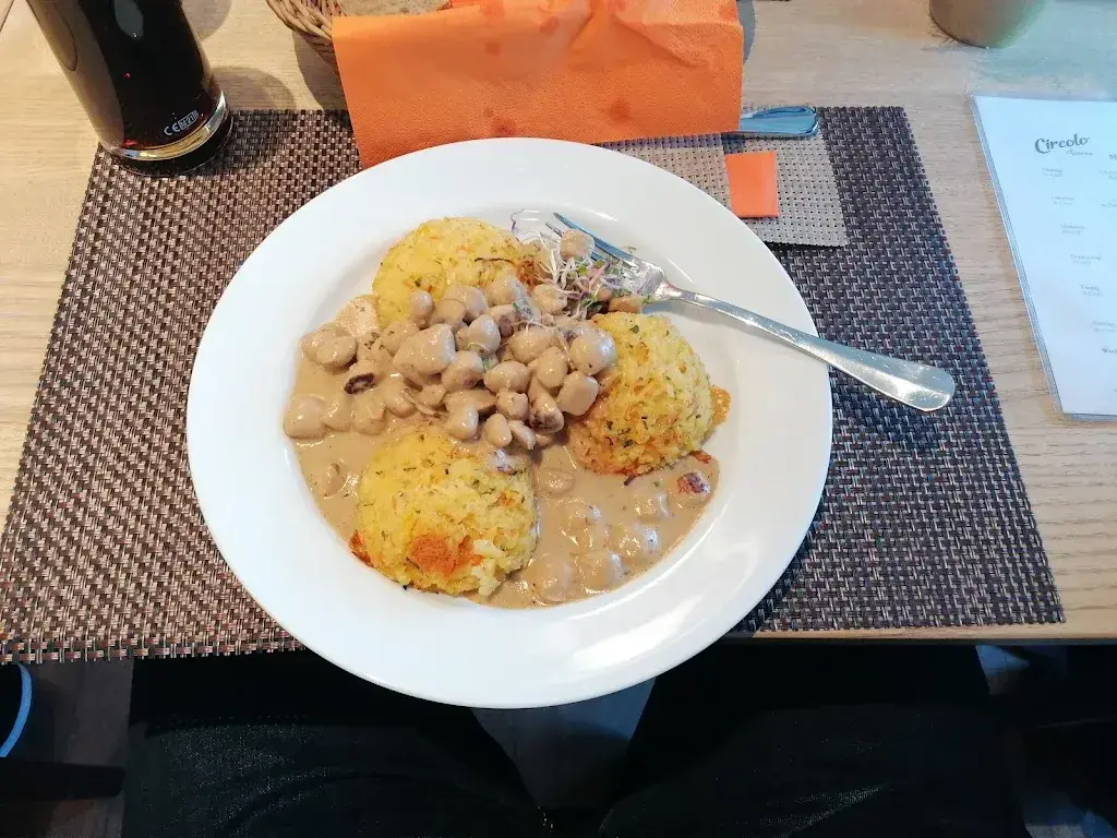 Milos Pikart_Circolo Plankis_Chur_avis