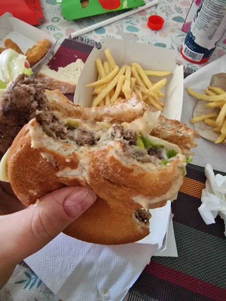 Liliana Tau_McDonald’s_Zollikofen_review