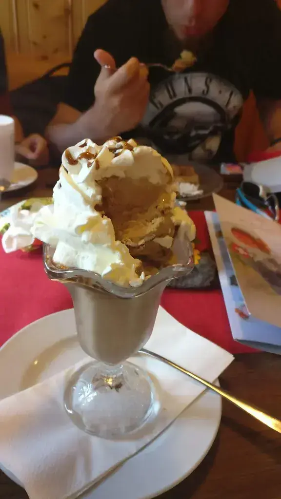 Roxana Merry_Restaurant Untertrübsee_Engelberg_review