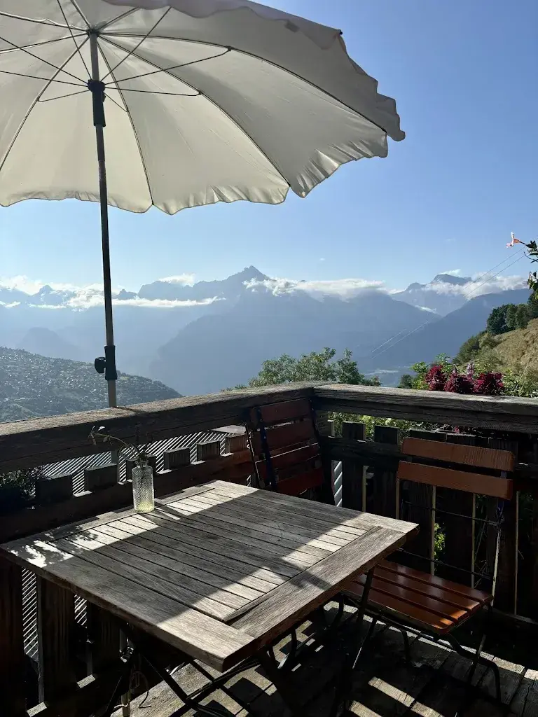 Buvette Cab'Anne café restaurant in Nendaz