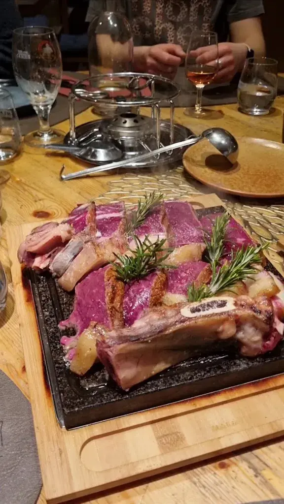 Neil Mehrtens_Restaurant Le Magrappé_Veysonnaz_review