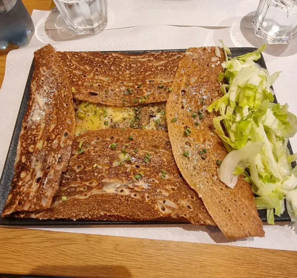 Happy Travelers_Kalyna Crêperie_Bulle_review