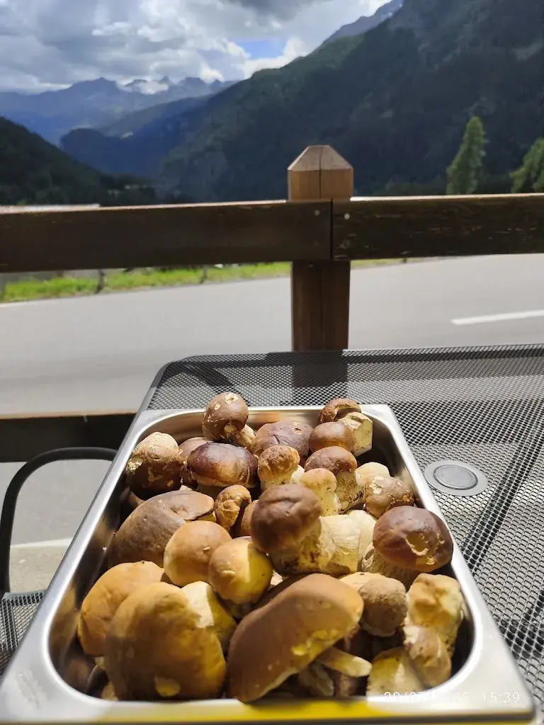 Hotel Sfazù_Poschiavo_slider_image_3