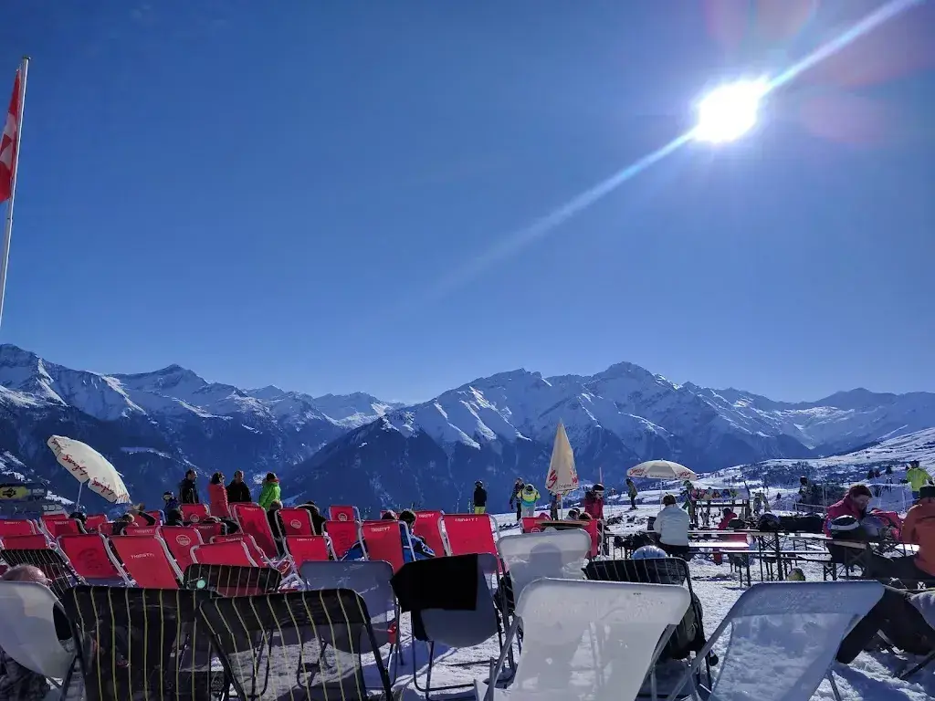 Simon Rüegg_La Tegia_Vella_review