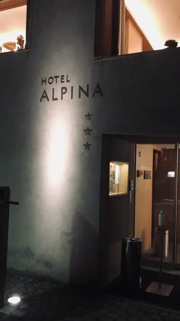 Emely Übler_Hotel Restaurant Alpina_Vals_review