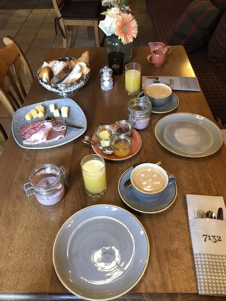 Lukas Alessandri_7132 Glenner Hotel_Vals_review