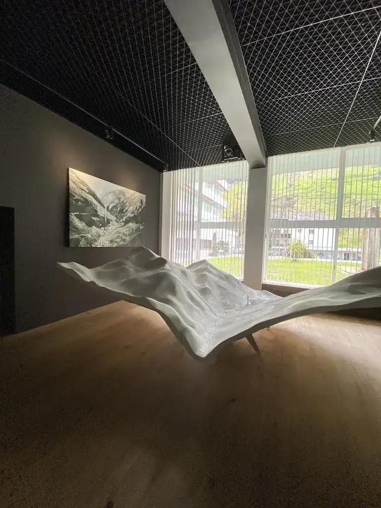 Fiona Jäger_7132 Hotel_Vals_review