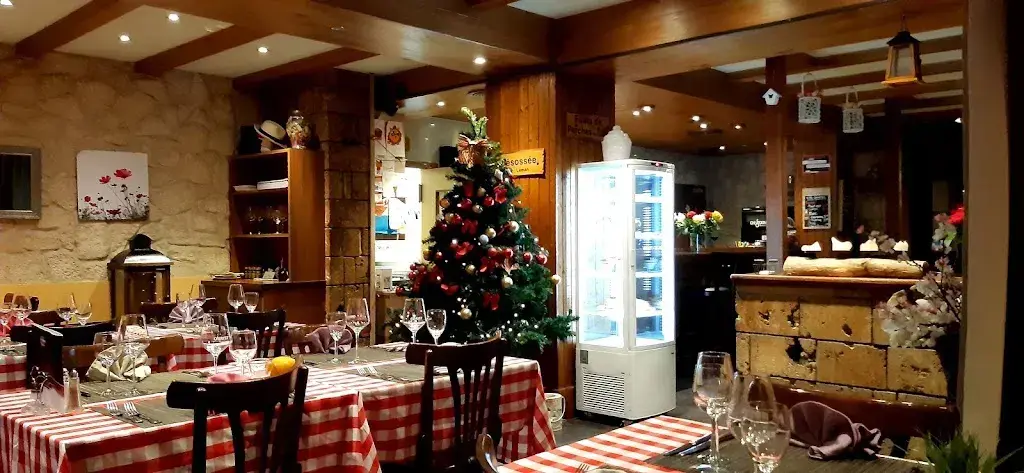 La Taverne de la Vieille Tour_La Tour-de-Peilz_slider_image_1