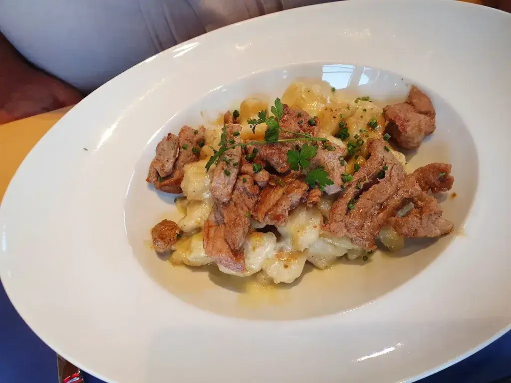 Ustria Aurora restaurant à Falera