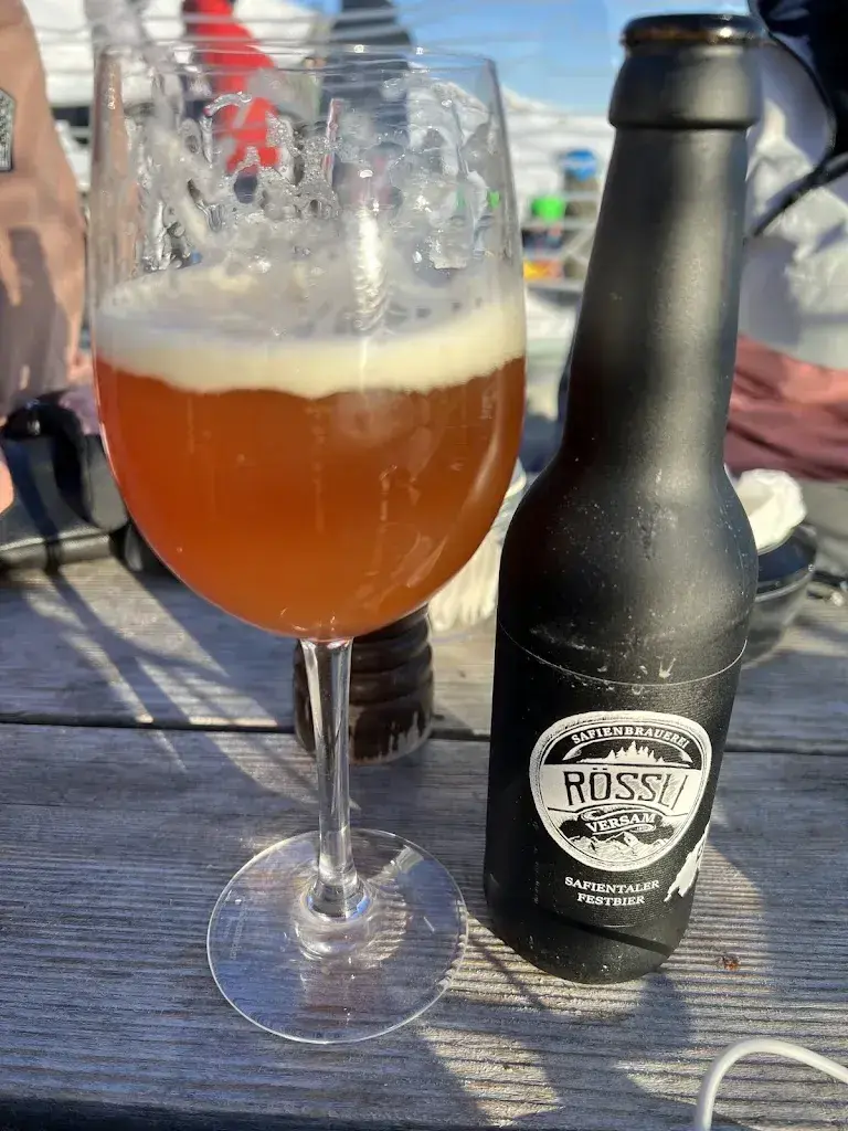 Adrian Zatreanu_Tegia Miez_Laax_review