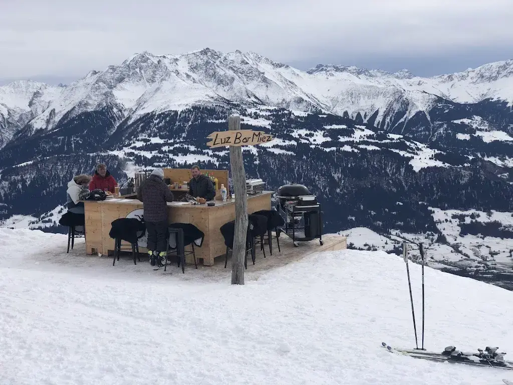 Chris James_Tegia Miez_Laax_review