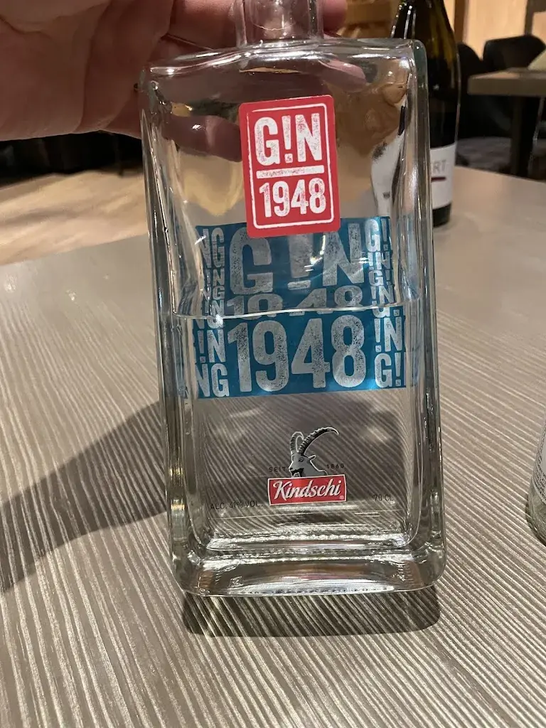 N DK_Restaurant s'nani_Laax_review