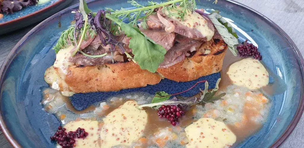 H. Chun_Restaurant s'nani_Laax_review