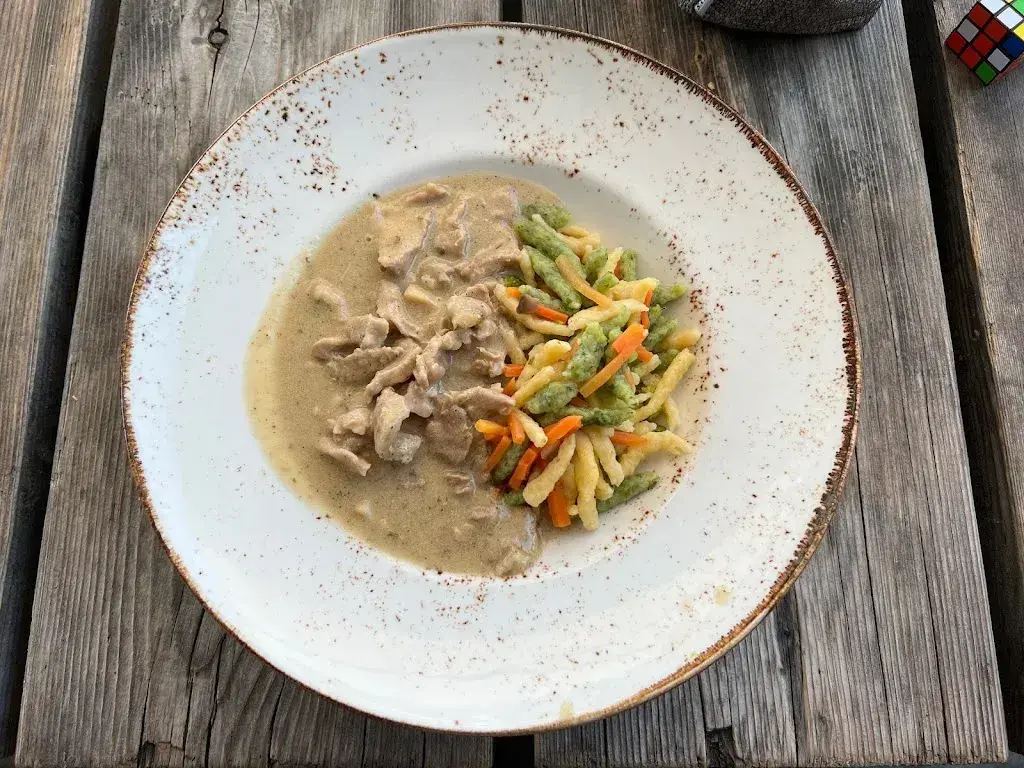 Tatiana Yakovleva_Stalla - Alp Nagens_Laax_review