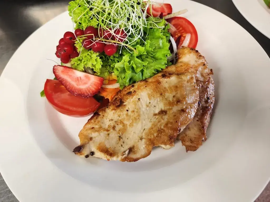 George.marian Vasile_Landgasthof zum Glenner_Castrisch_review